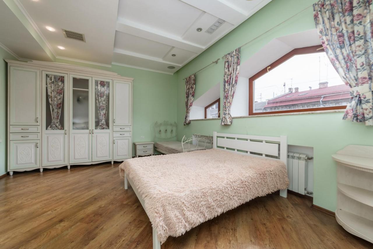 Katerynyska 2 Level With Sauna Odesa