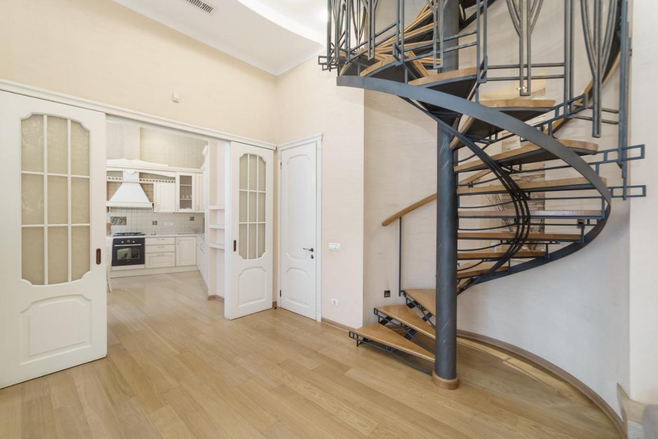 Апартаменты Katerynyska 2 Level With Sauna