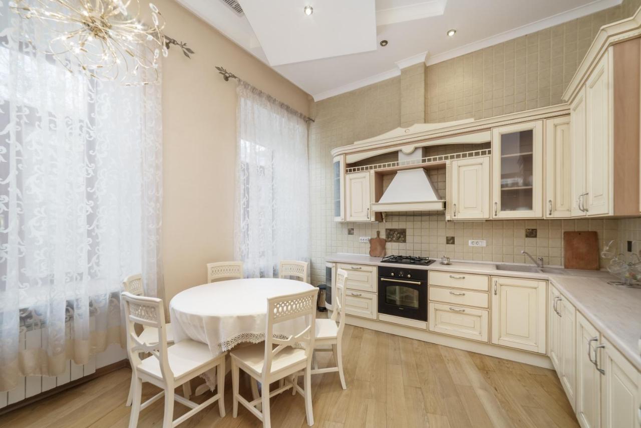 Апартаменты Katerynyska 2 Level With Sauna *